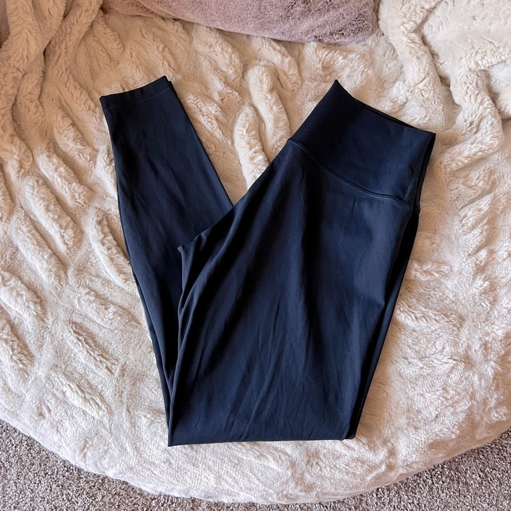 Lululemon navy blue wunder under high rise tight 28”